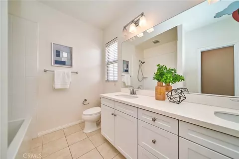Bath - 121 Baritone, Irvine, CA 92620 photo 4 of 4