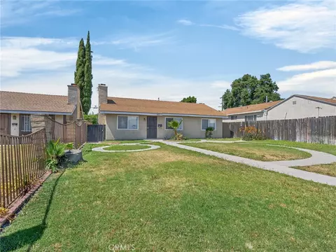 8217 Laurel Canyon Blvd, North Hollywood, CA 91605