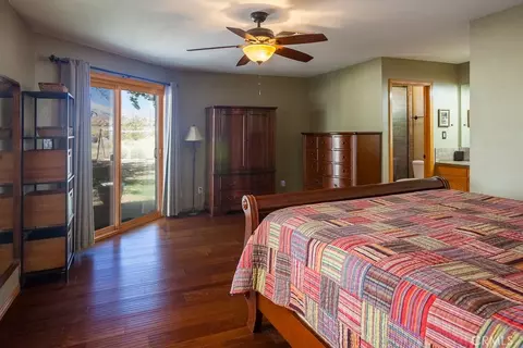 Bedroom - 400 Dominy Dr, Lone Pine, CA 93545 photo 1 of 5