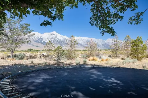Exterior - 400 Dominy Dr, Lone Pine, CA 93545 photo 7 of 7