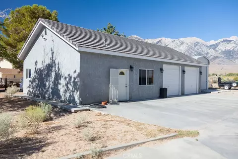 Exterior - 400 Dominy Dr, Lone Pine, CA 93545 photo 4 of 7