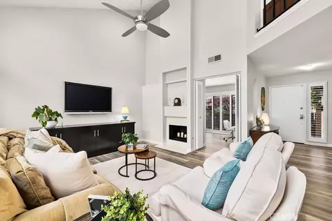 38 Navarre #138, Irvine, CA 92612