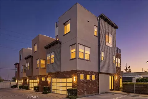 783 Wonder Ln, Costa Mesa, CA 92627