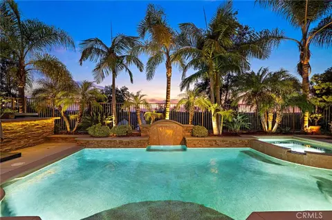 8 Ranunculus St, Ladera Ranch, CA 92694