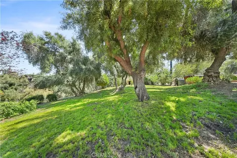Exterior - 17007 Ranchero Rd, Riverside, CA 92504 photo 13 of 14