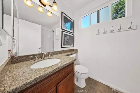 Bath - 17007 Ranchero Rd, Riverside, CA 92504 photo 3 of 4