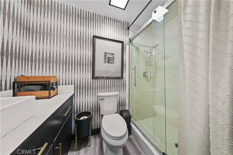 Bath - 17007 Ranchero Rd, Riverside, CA 92504 photo 2 of 4