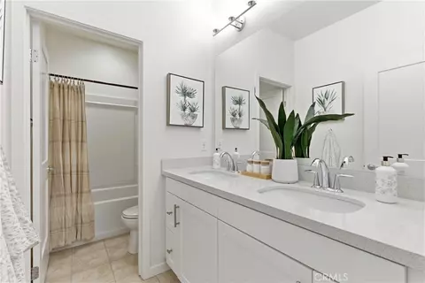 Bath - 600 Shadowbrook, Lake Forest, CA 92610 photo 3 of 4