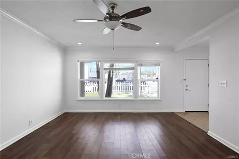 Living - 426 Grant St, Oceanside, CA 92054 photo 4 of 4