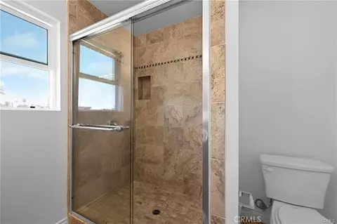 Bath - 426 Grant St, Oceanside, CA 92054 photo 5 of 9