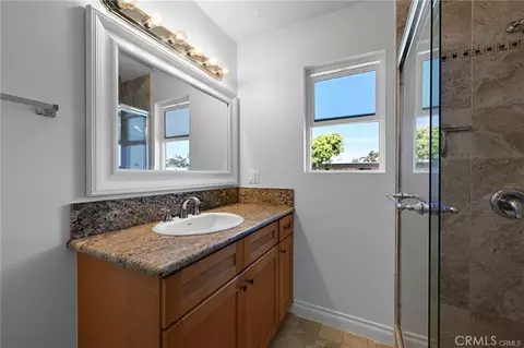 Bath - 426 Grant St, Oceanside, CA 92054 photo 4 of 9