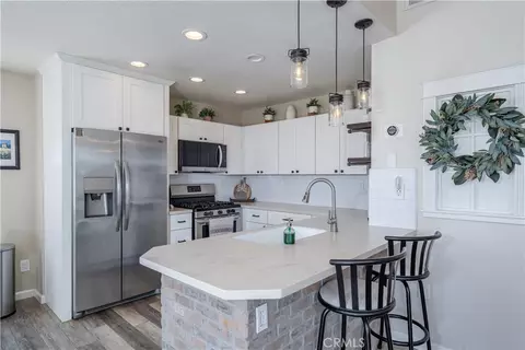 2552 Avenida Del Vis #204, Corona, CA 92882