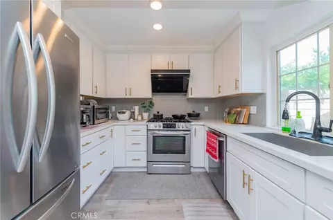 Kitchen - 8 Deodar, Irvine, CA 92604 photo 5 of 6