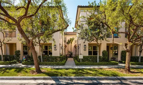 49 Kempton, Irvine, CA 92620
