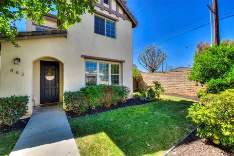 483 Klamath St, Corona, CA 92880