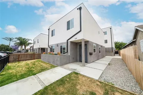 234 E 84th St, Los Angeles, CA 90003