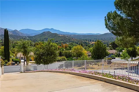 Exterior - 16262 Oak Spgs, Ramona, CA 92065 photo 10 of 13