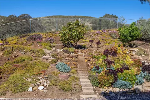 Exterior - 16262 Oak Spgs, Ramona, CA 92065 photo 9 of 13