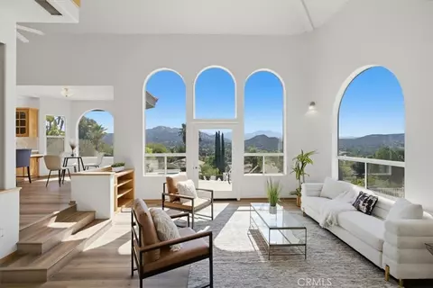 Living - 16262 Oak Spgs, Ramona, CA 92065 photo 1 of 8