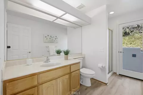 Bath - 16262 Oak Spgs, Ramona, CA 92065 photo 4 of 5