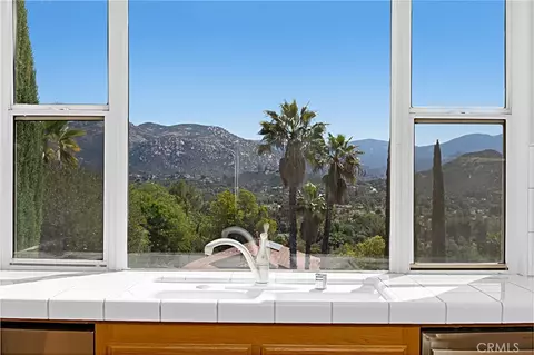 Kitchen - 16262 Oak Spgs, Ramona, CA 92065 photo 6 of 6