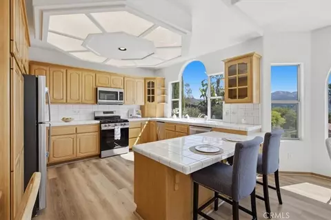 Kitchen - 16262 Oak Spgs, Ramona, CA 92065 photo 2 of 6