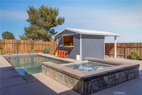 Exterior - 55780 Tracy Blvd, Yucca Valley, CA 92284 photo 4 of 12