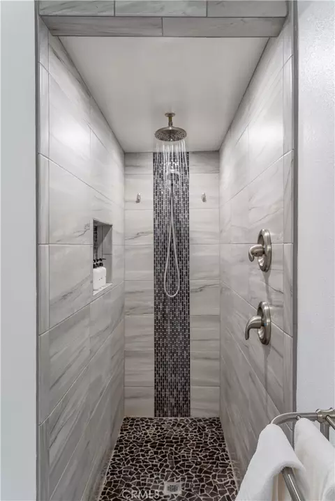 Bath - 55780 Tracy Blvd, Yucca Valley, CA 92284 photo 3 of 6