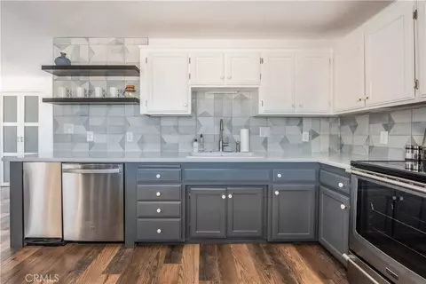 Kitchen - 55780 Tracy Blvd, Yucca Valley, CA 92284 photo 4 of 4