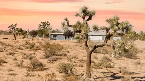 Exterior - 55780 Tracy Blvd, Yucca Valley, CA 92284 photo 12 of 12