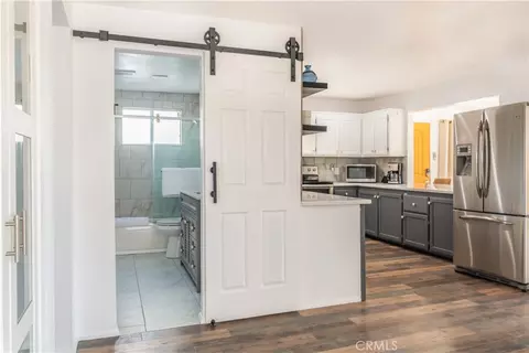 Entry Way - 55780 Tracy Blvd, Yucca Valley, CA 92284 photo 1 of 2
