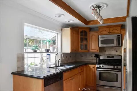 Kitchen - 39 Diamante, Irvine, CA 92620 photo 2 of 2