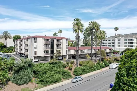 6924 Hyde Park Dr #106, San Diego, CA 92119