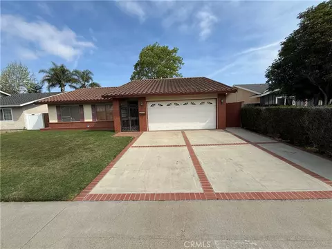 9921 Garrett, Huntington Beach, CA 92646