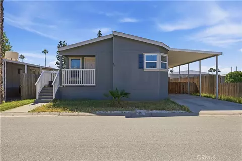 4401 Hughes Ln #36, Bakersfield, CA 93304