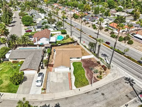 View/Area - 2111 Whitestone Dr, Riverside, CA 92506 photo 15 of 18