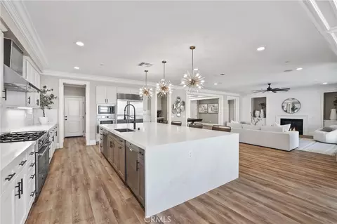 Kitchen - 13430 Pointer Ct, Riverside, CA 92503 photo 3 of 4