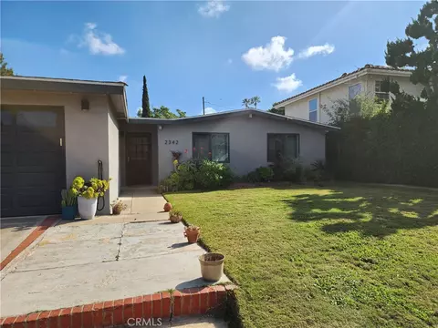 2342 Westminster, Costa Mesa, CA 92627