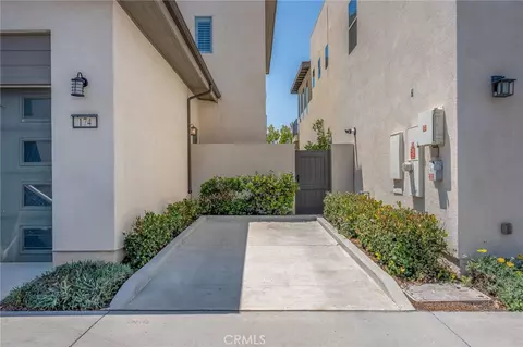 Exterior - 174 Scale, Irvine, CA 92618 photo 3 of 10