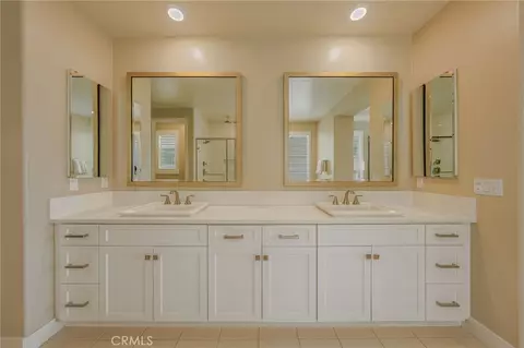 Bath - 174 Scale, Irvine, CA 92618 photo 2 of 4