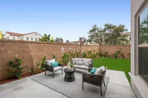 Exterior - 122 Glydon, Irvine, CA 92618 photo 3 of 7