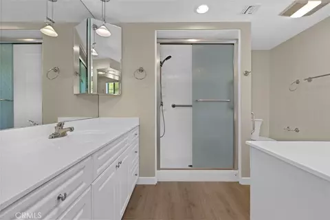 Bath - 35768 Rice Cyn, Fallbrook, CA 92028 photo 3 of 4