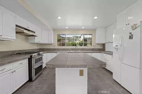 Kitchen - 35768 Rice Cyn, Fallbrook, CA 92028 photo 2 of 3