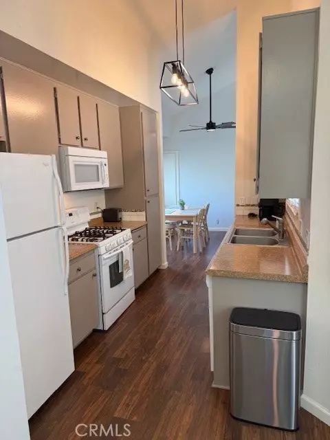 Entry Way - 700 E Lake Dr #52, Orange, CA 92866 photo 3 of 3