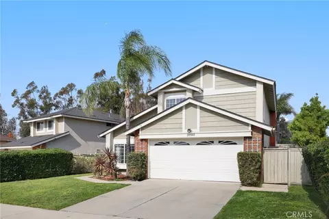 31981 Lazy Glen Ln, Trabuco Canyon, CA 92679