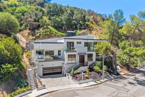 3060 Hollywell, Glendale, CA 91206