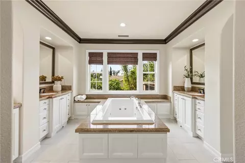 Bath - 30 Exploration, Irvine, CA 92618 photo 2 of 6