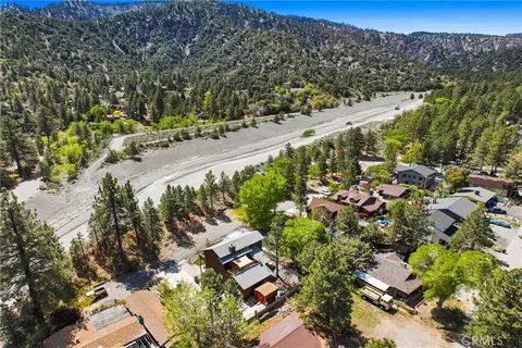 View/Area - 1880 Blackbird Rd, Wrightwood, CA 92397 photo 7 of 11