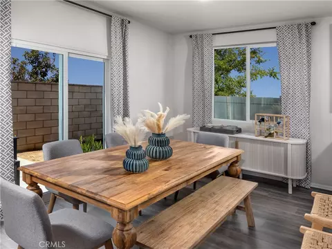Dining - 28225 Via Somantano, Temecula, CA 92591 photo 1 of 1