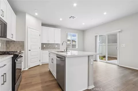 28225 Via Somantano, Temecula, CA 92591 photo 9